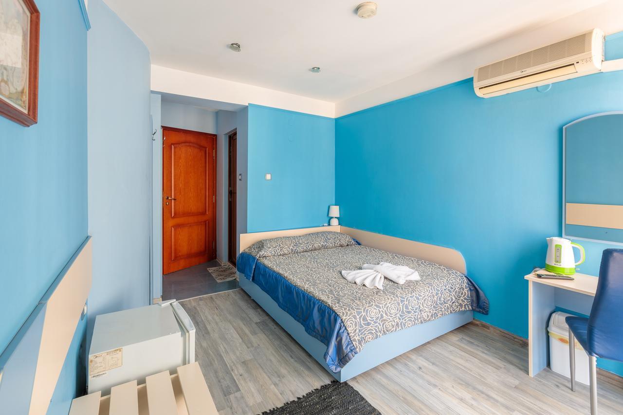Apart & Rooms Fotinov Burgas City Eksteriør billede