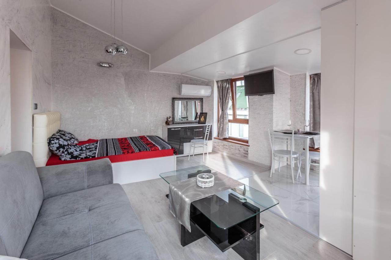 Apart & Rooms Fotinov Burgas City Eksteriør billede